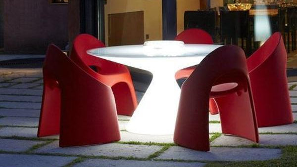 Beleuchtbarer Tisch, Esstisch, Präsentationstisch ED von Guglielmo Berchicci | Tische | brandamba.com