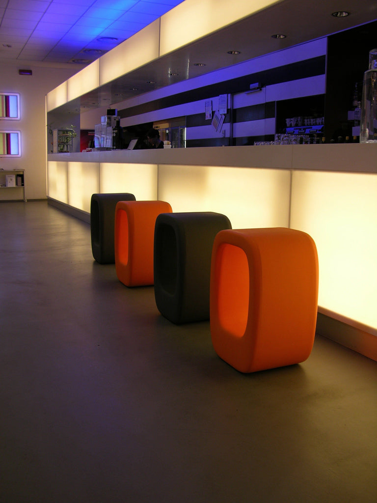 2er Set Sitz Hocker und Beistelltisch LAZY BONES für Indoor + Outdoor | Sitzmöbel | brandamba.com