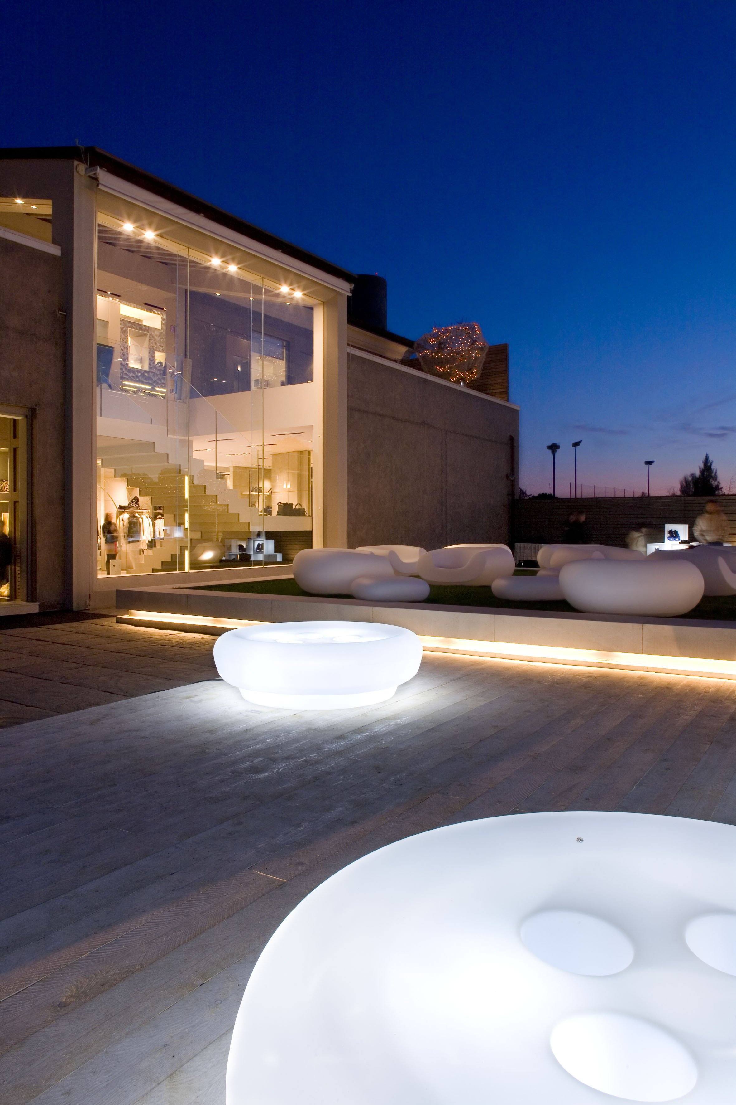 Slide Leuchthocker BOT ONE für Indoor + Outdoor | Sitzmöbel | brandamba.com